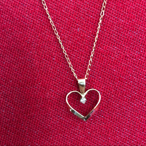 Gold and diamond heart pendant necklace. 💎 - Picture 2 of 4